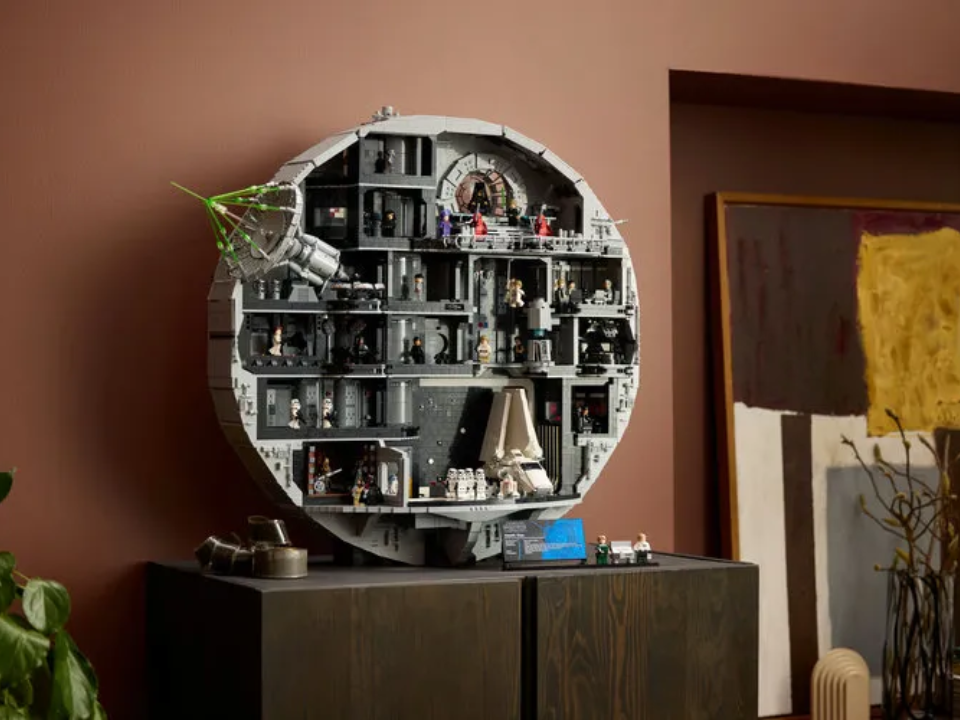 New Release Display Case for Death Star™ 75419